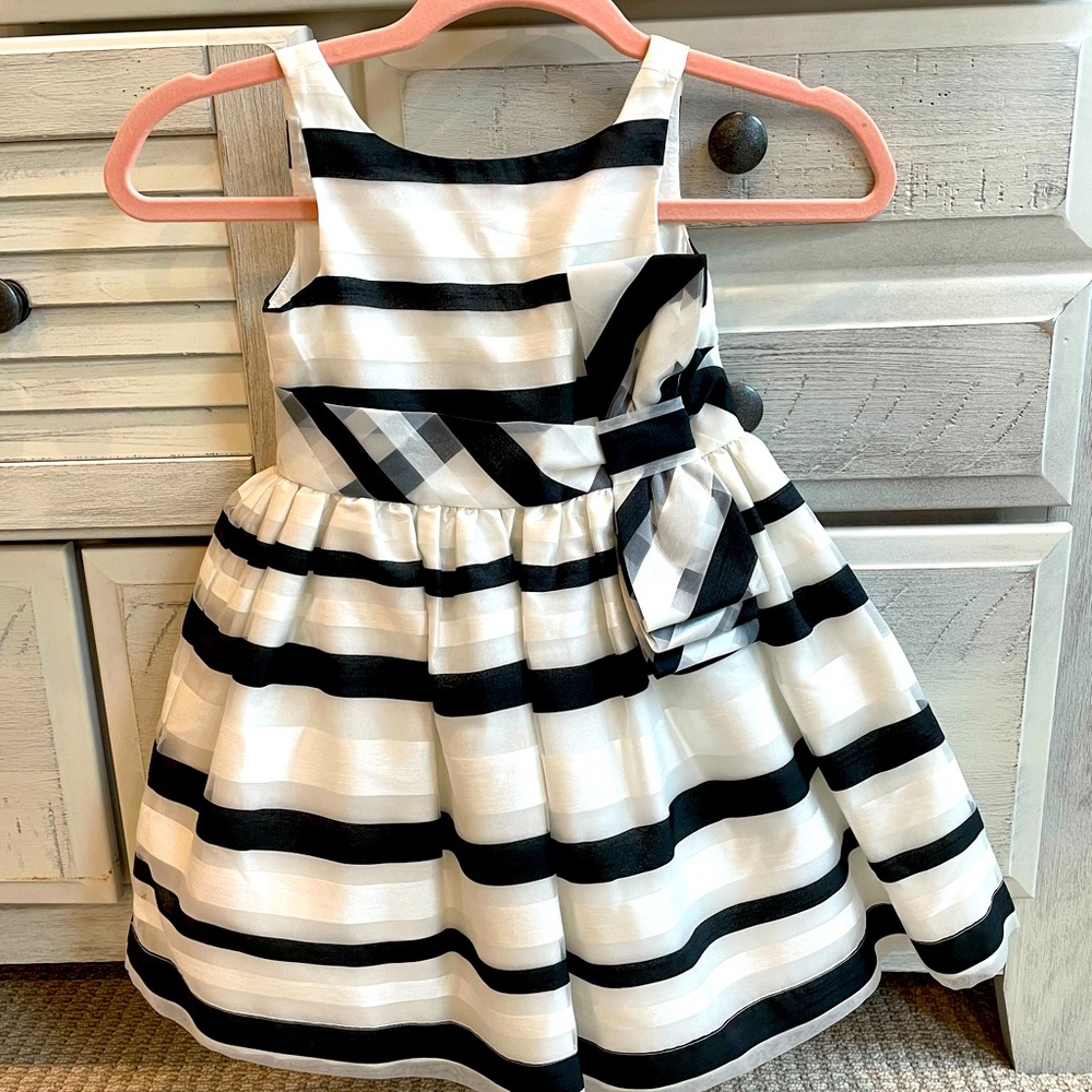 Brand new Janie and Jack dress. Size 3T